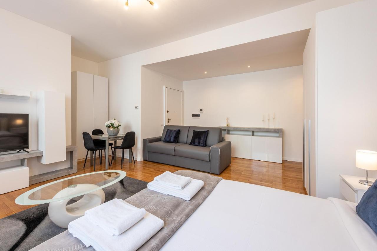 Milan Royal Suites - Centro Cadorna Eksteriør bilde